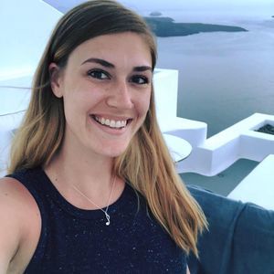 Meet your Posher, Abbey